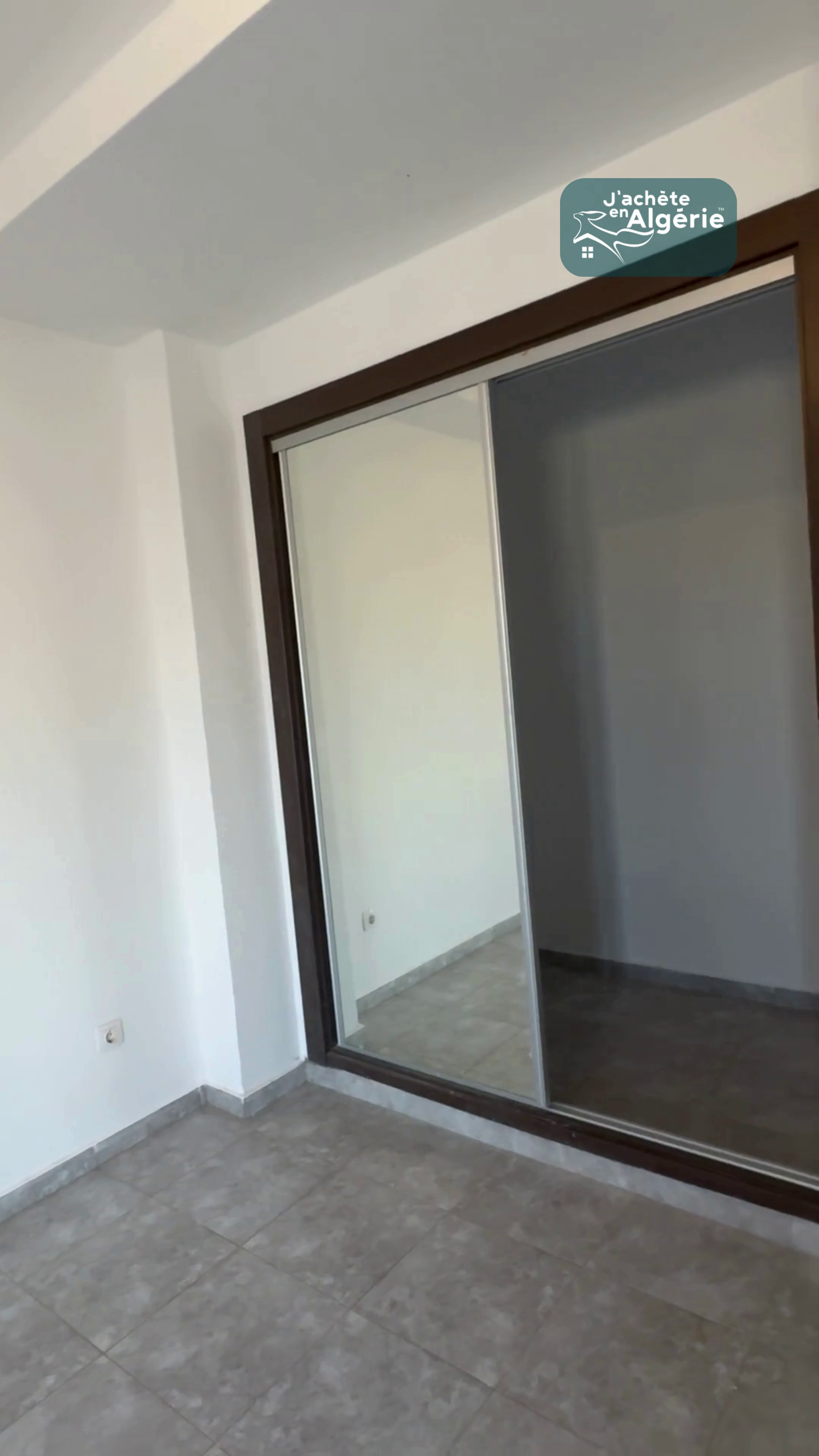 Appartement Duplex à vendre à Canastel, Oran Sans vis-à-vis
