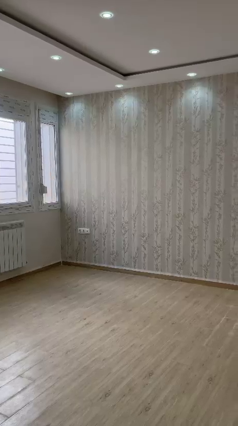Villa à vendre à Boulevard des lions, Oran avec Terrasse