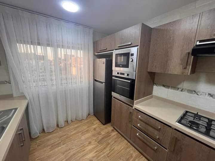 Appartement F5 à vendre à Bir El Djir, Oran Sans vis-à-vis
