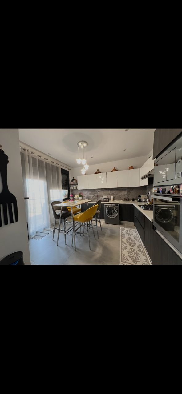 Appartement F4 à vendre à Bir El Djir, Oran Sans vis-à-vis