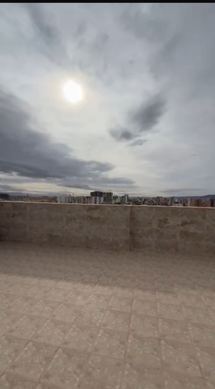 Penthouse à vendre à Millenium , Oran avec Vue panoramique