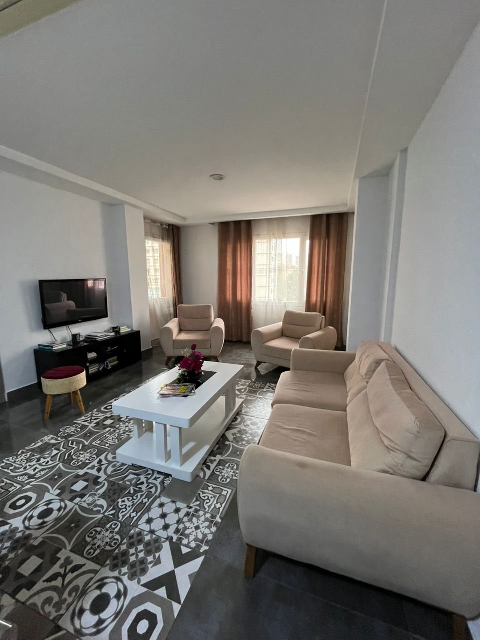 Appartement F4 à vendre à Les Falaises, Oran Sans vis-à-vis