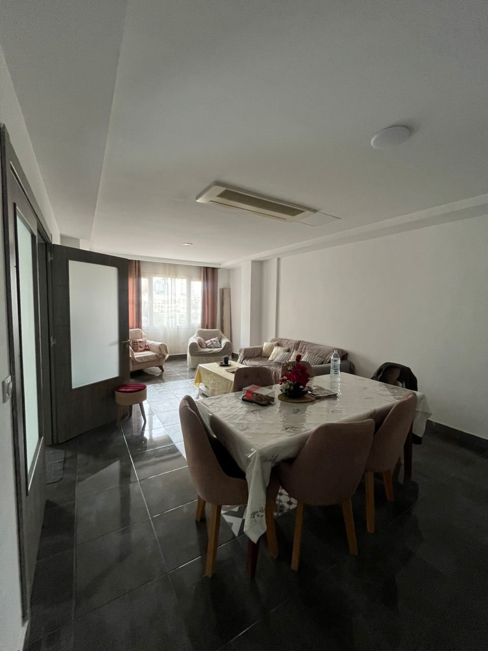 Appartement F4 à vendre à Les Falaises, Oran Sans vis-à-vis