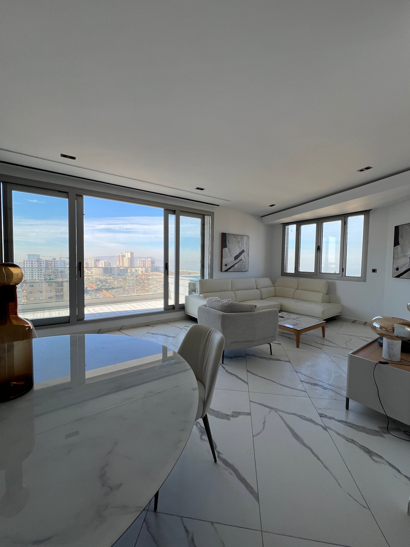 Appartement F5 à vendre à Canastel, Oran avec Vue sur mer