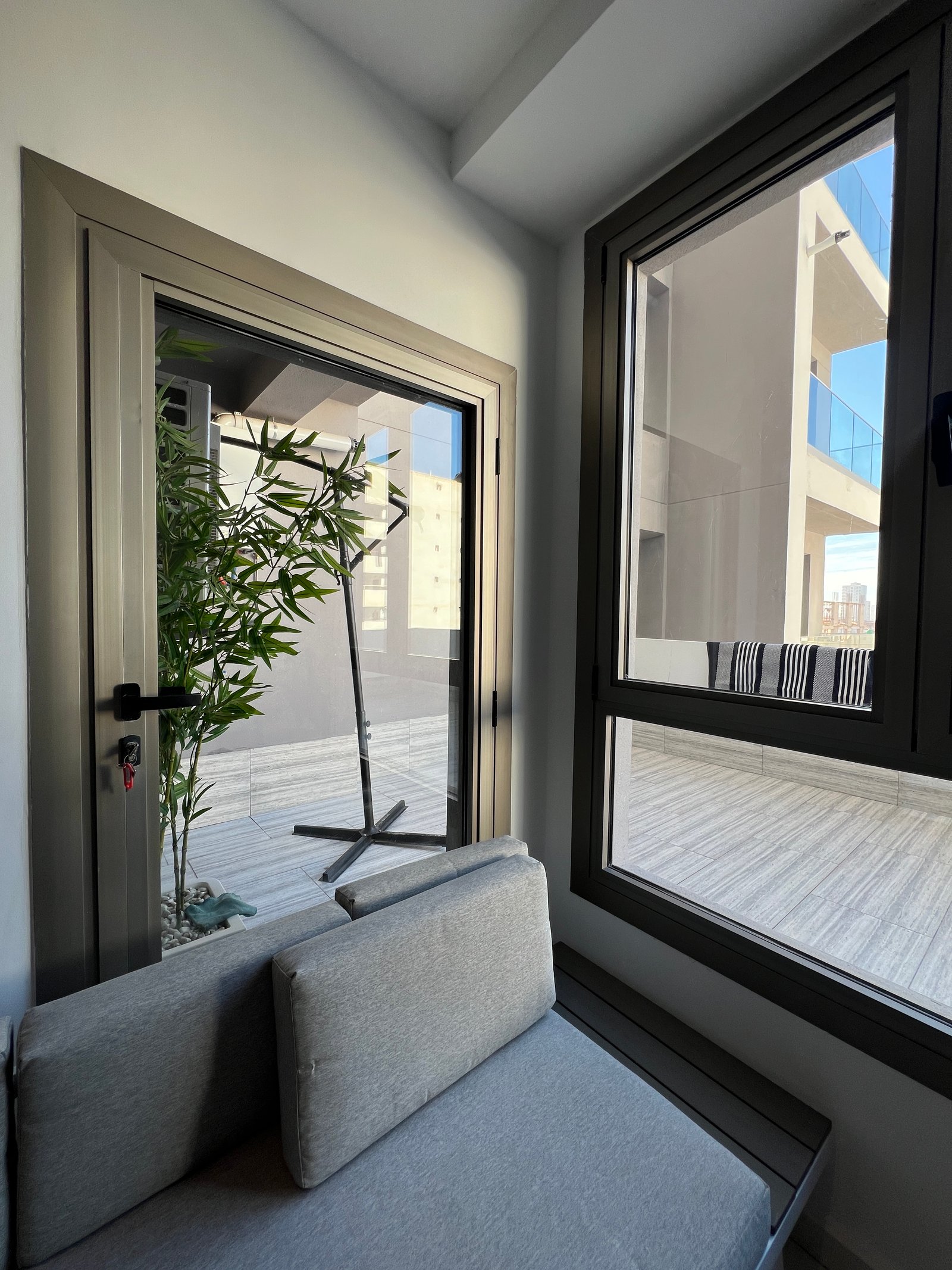 Appartement F4 à vendre à Canastel, Oran avec Vue sur mer