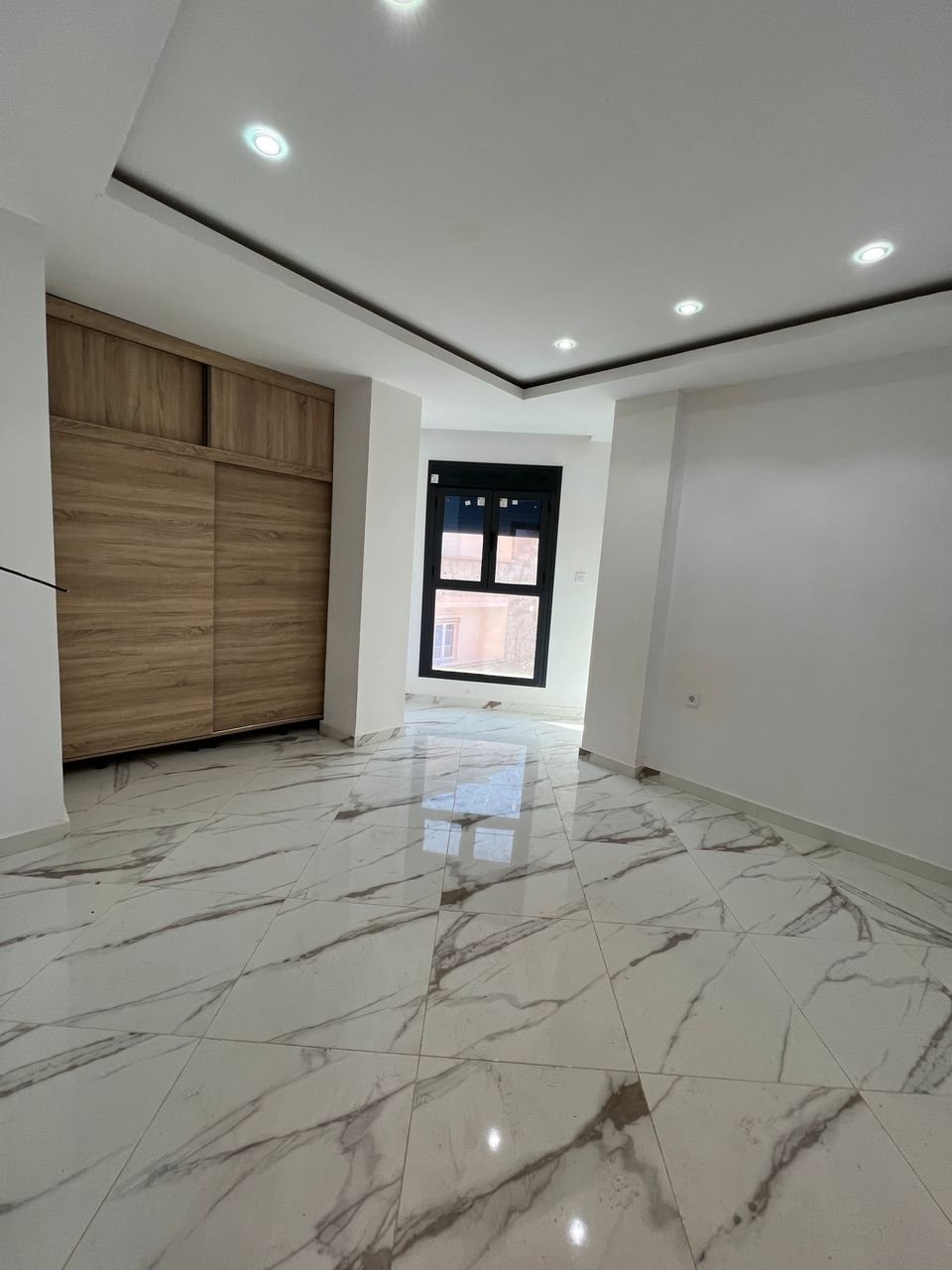 Appartement F3 à vendre à Belgaïd, Oran Sans vis-à-vis