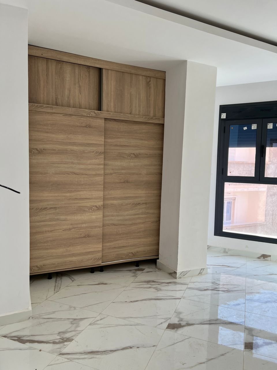 Appartement F3 à vendre à Belgaïd, Oran Sans vis-à-vis