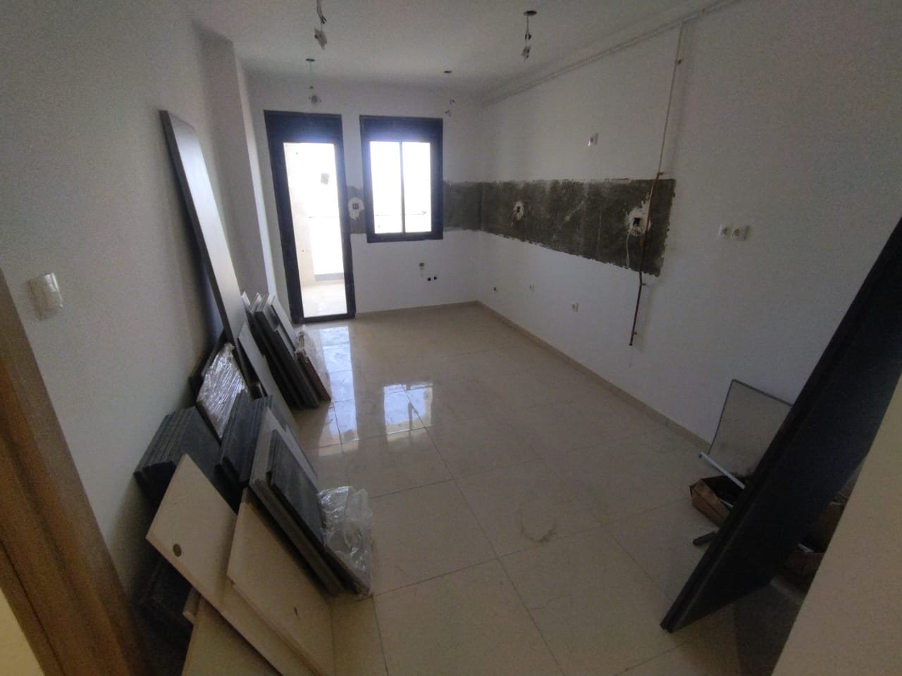 Appartement F4 à Millénium, Oran Sans vis-à-vis