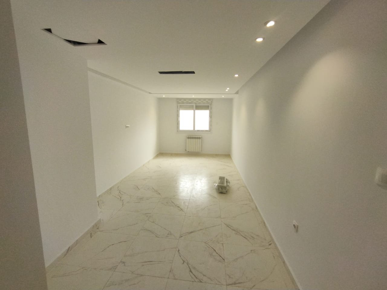Appartement T5 à vendre à Bouchikhi, Oran Sans vis-à-vis