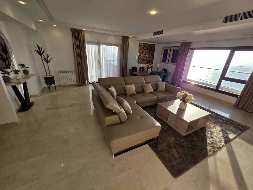 Appartement Duplex à louer à Frange Maritime, Oran Sans vis-à-vis