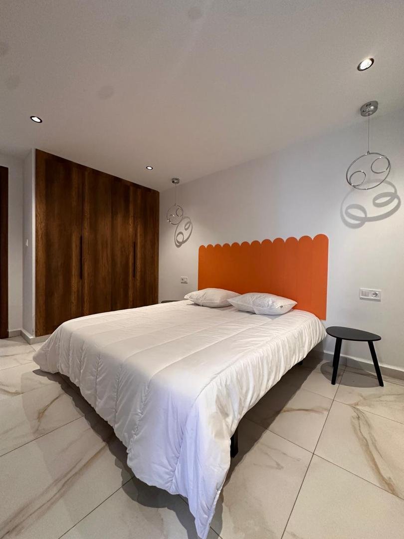 Appartement type F3 à louer à Fernand Ville, Oran.