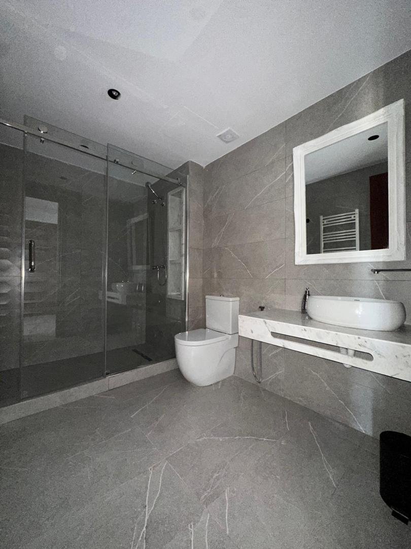 Appartement type F3 à louer à Fernand Ville, Oran.