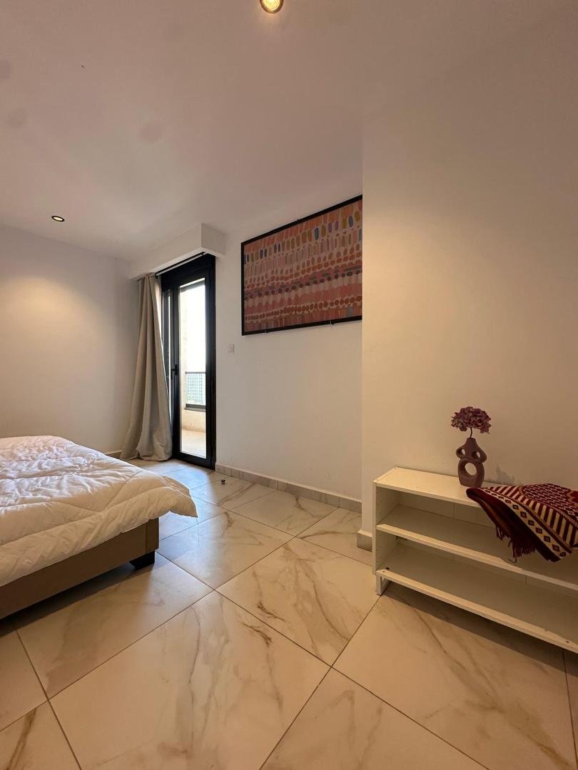 Appartement type F3 à louer à Fernand Ville, Oran.