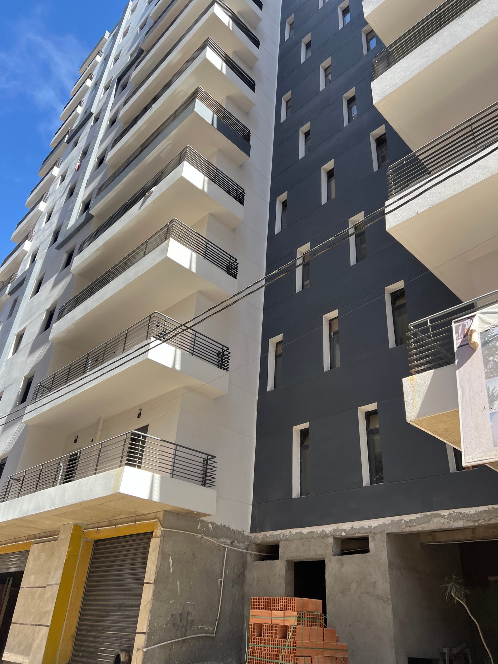 Appartement T2 à vendre à Fernand Ville, Oran Sans vis-à-vis