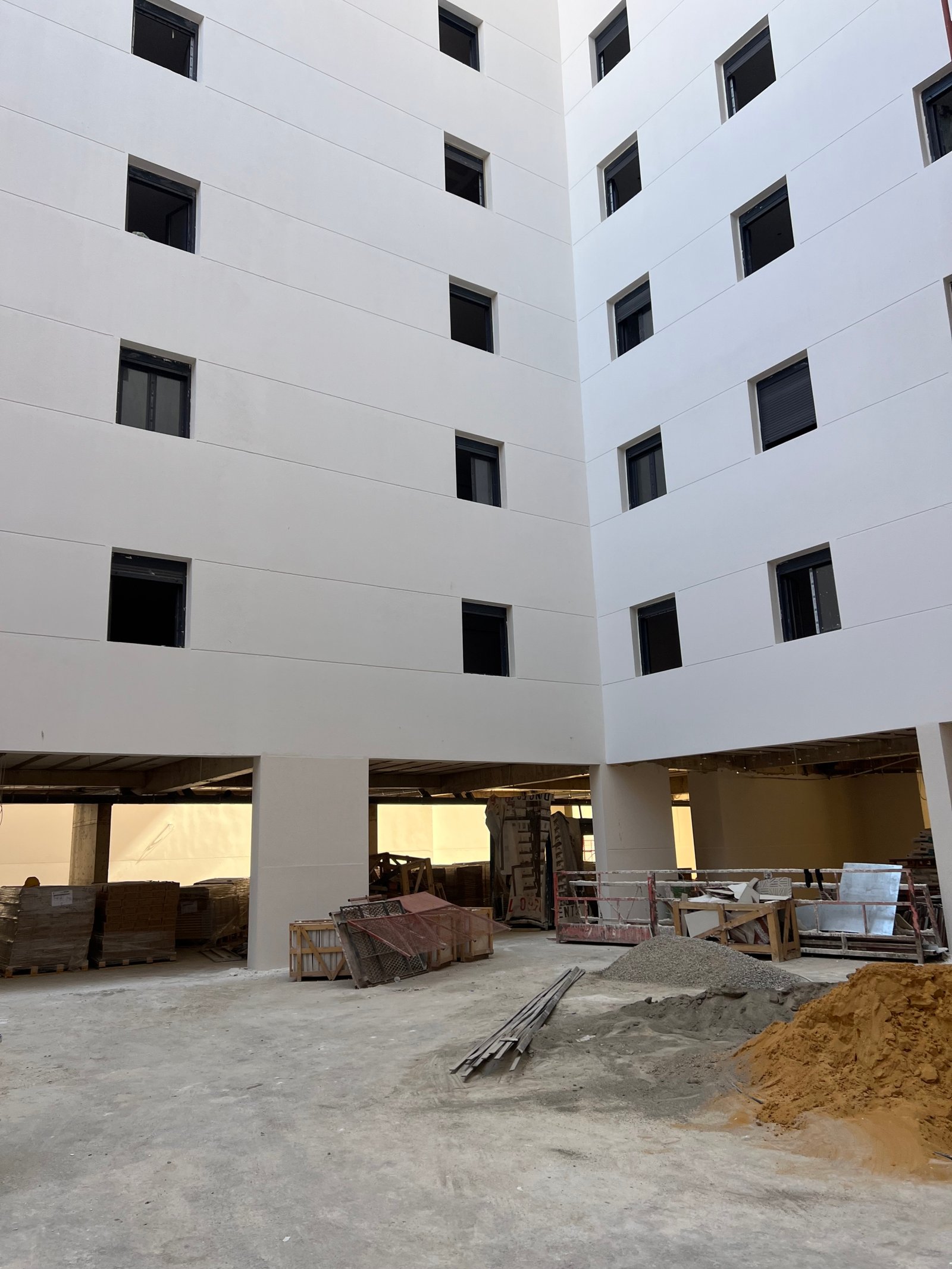 Appartement T2 à vendre à Fernand Ville, Oran Sans vis-à-vis