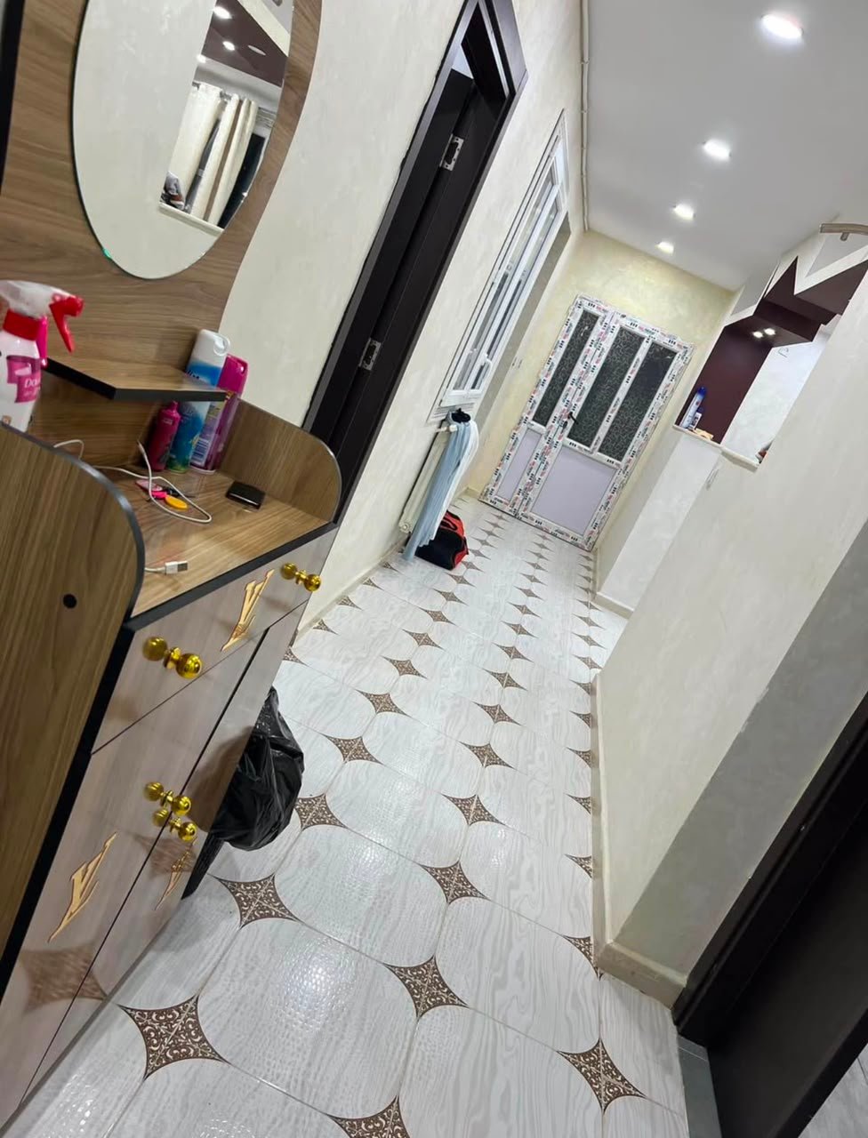 Appartement F2 à vendre à Mediouni, Oran Sans vis-à-vis