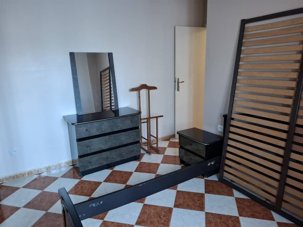 Appartement T4 à louer à Akid, Oran Sans vis-à-vis