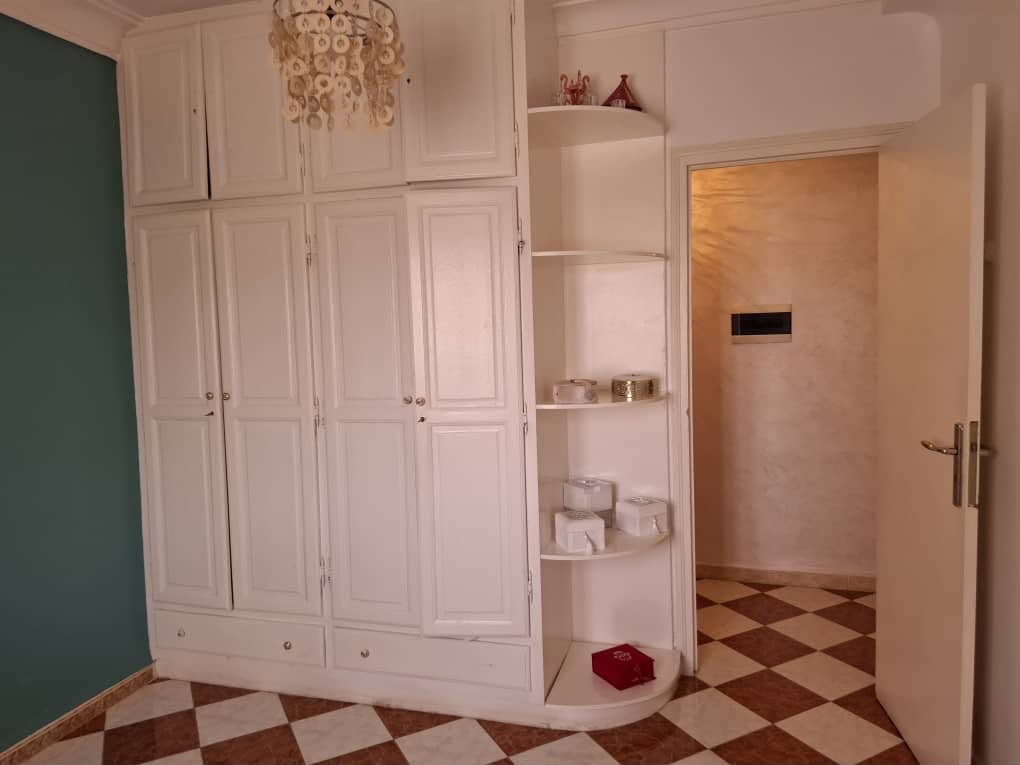 Appartement T4 à louer à Akid, Oran Sans vis-à-vis