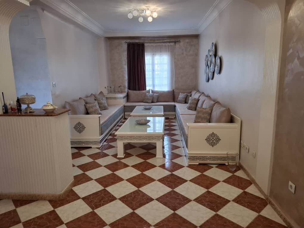 Appartement T4 à louer à Akid, Oran Sans vis-à-vis