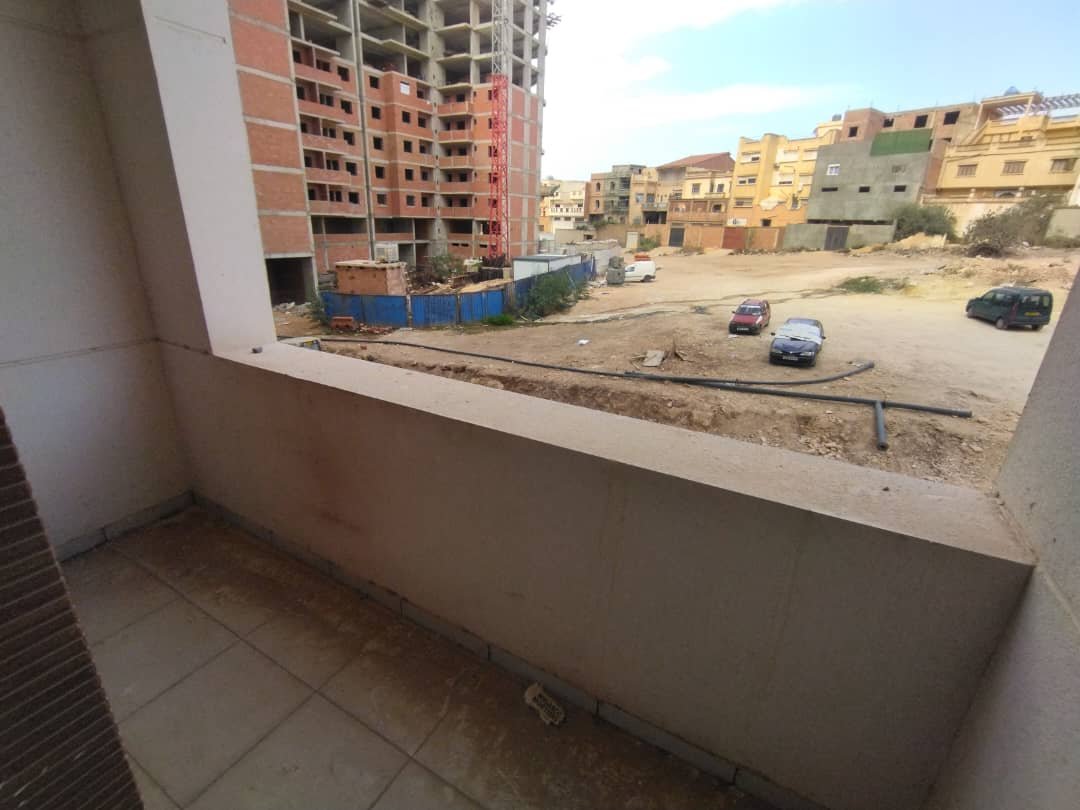 Appartement F4 à vendre à Belgaid, Oran
