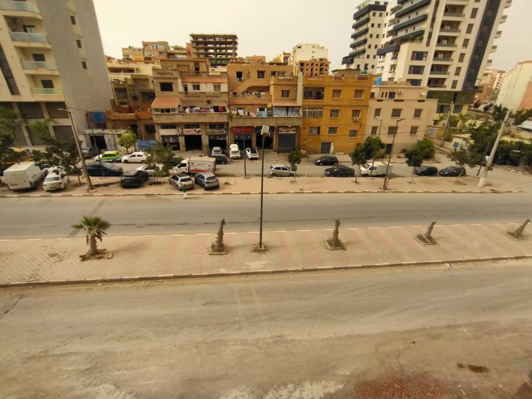 Appartement F4 à vendre à Fernand Ville, Oran