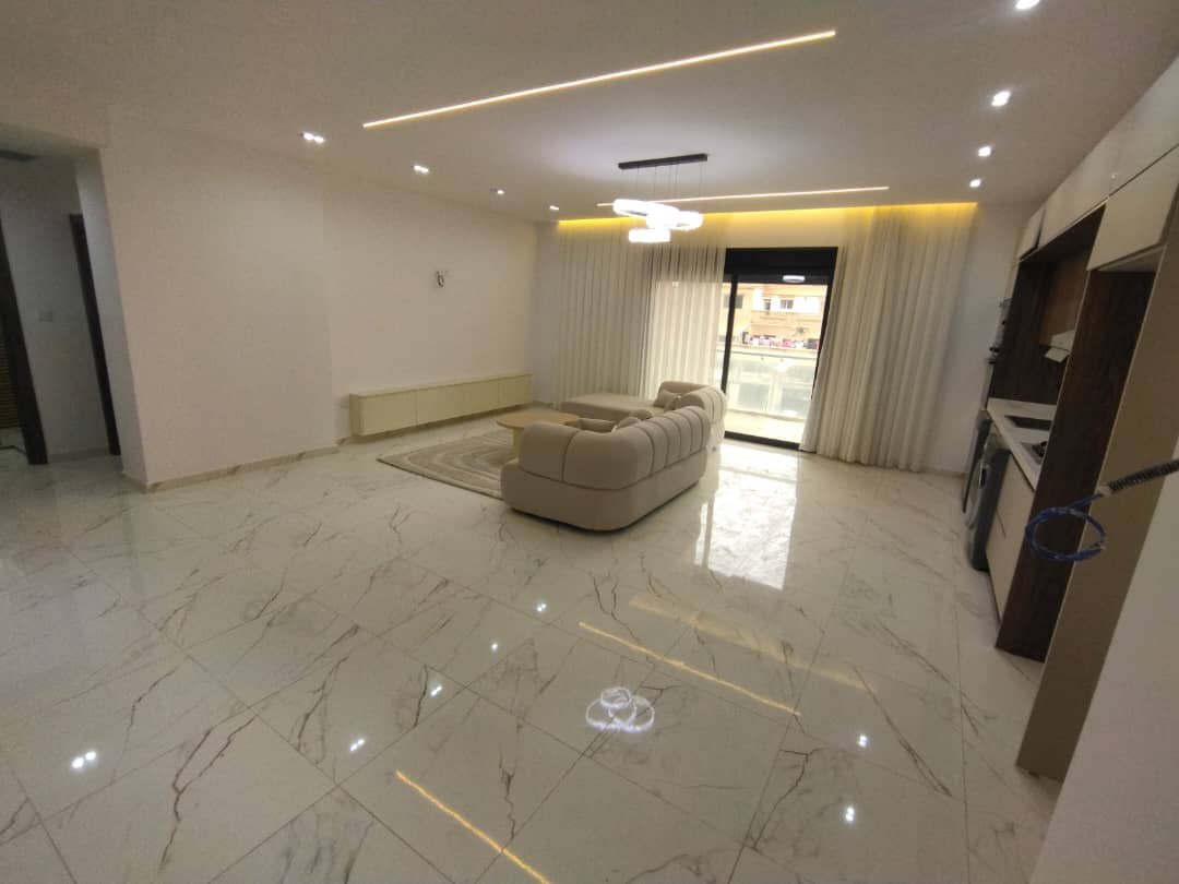 Appartement F4 à vendre à Fernand Ville, Oran