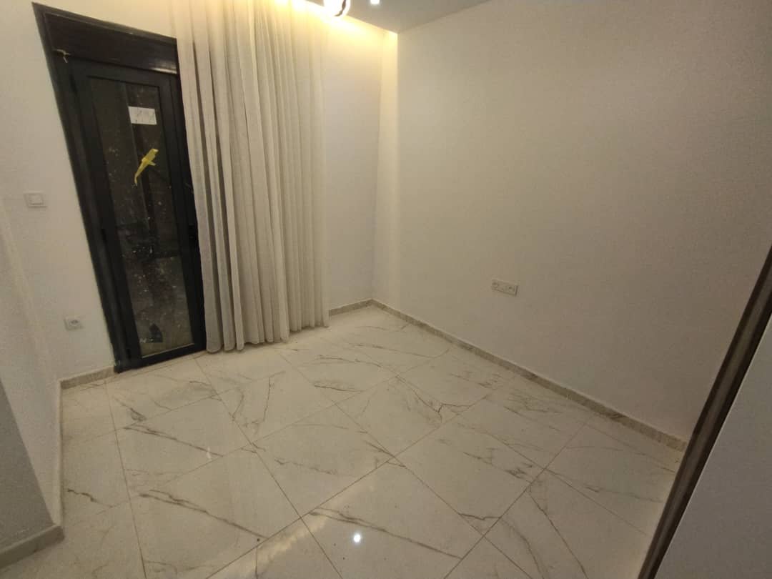 Appartement F4 à vendre à Fernand Ville, Oran