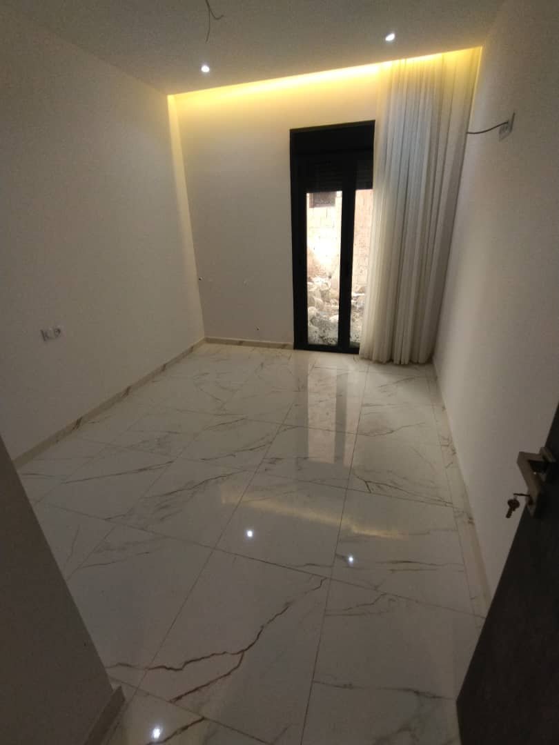 Appartement F3 à vendre à Belgaid, Oran