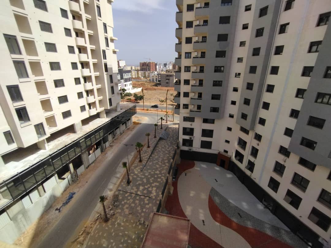 Appartement F4 à vendre à Blvd des cliniques, Oran
