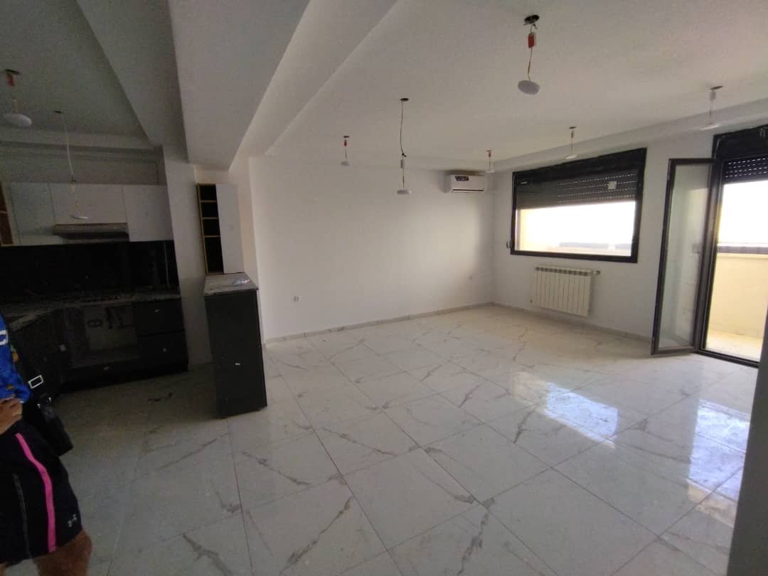 Appartement F4 à vendre à Blvd des cliniques, Oran