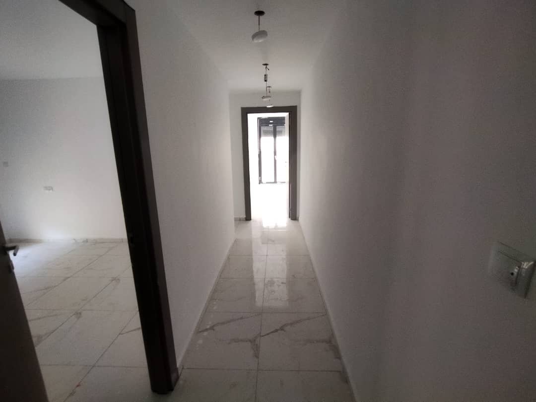 Appartement F4 à vendre à Blvd des cliniques, Oran